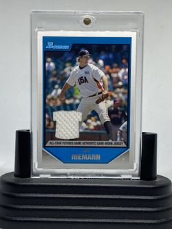 Jeff Niemann 2007 Topps”Bowman Game-Used Piece of Jersey” Rookie Card (BDPP83)