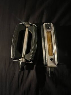 Lowrider bike pedals