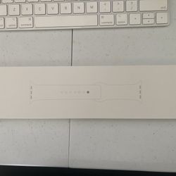 Apple Watch 41MM White Sport Band