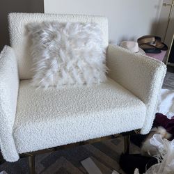 NEW Cream Chair - River Oak area