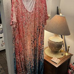 Full Figure Women’s Dress/ Gown