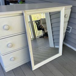 DRESSER WITH MIRROR 