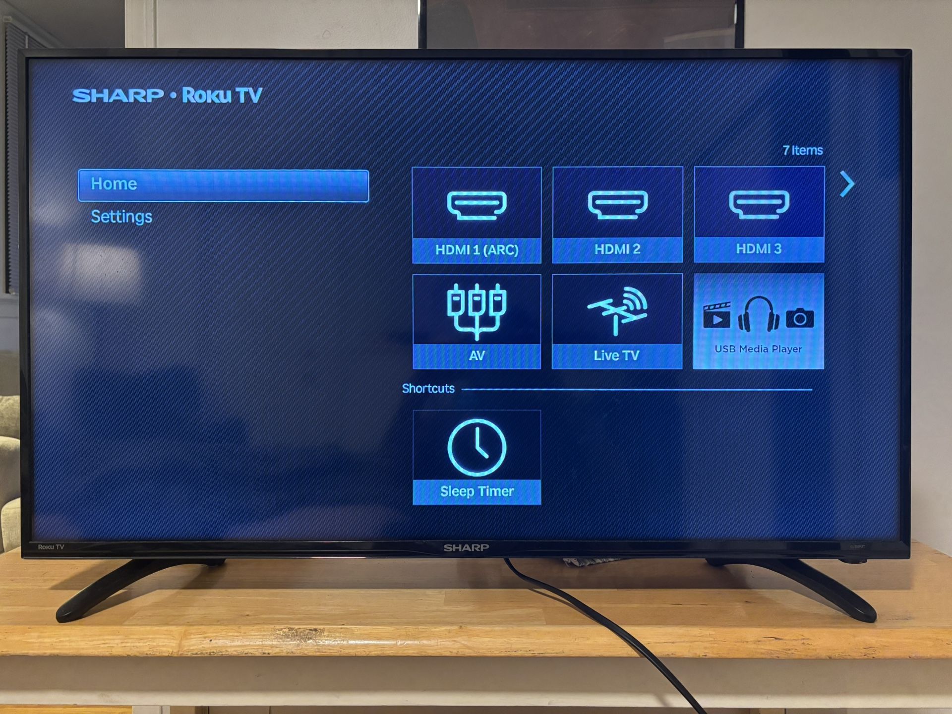 40” Roku Smart TV