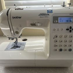 Brothers Project Runway Innovis 80 Sewing Machine