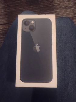 Apple iPhone 13