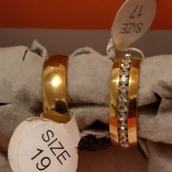Matching Gold Tone Wedding Bands NWT!