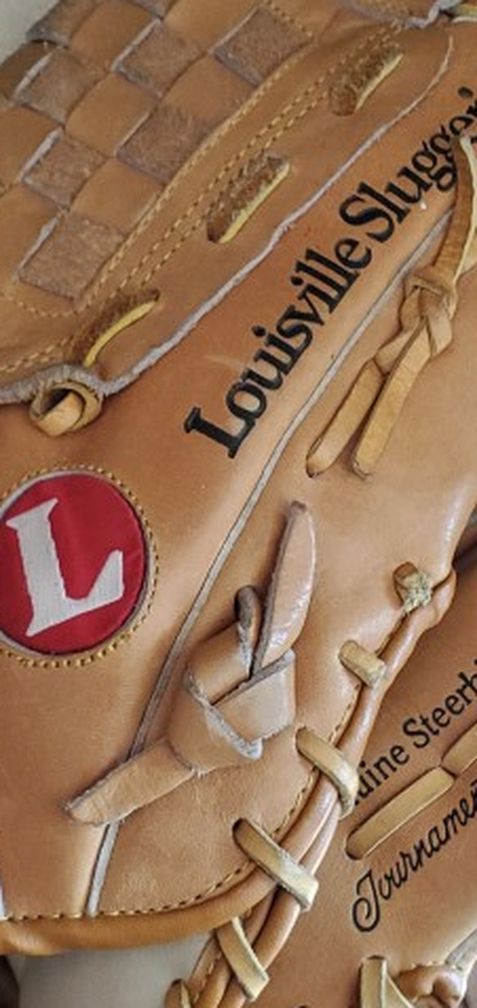 Louisville Baseball Glove