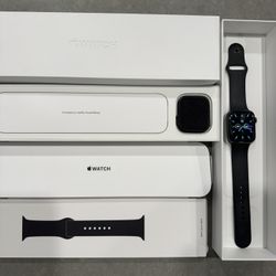 Apple Watch Series 4 (44mm) with charger (Used)