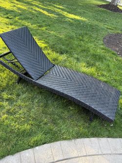 Sun Loungers (2)