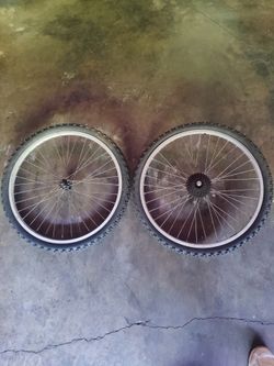 24" rear and front rims with tires