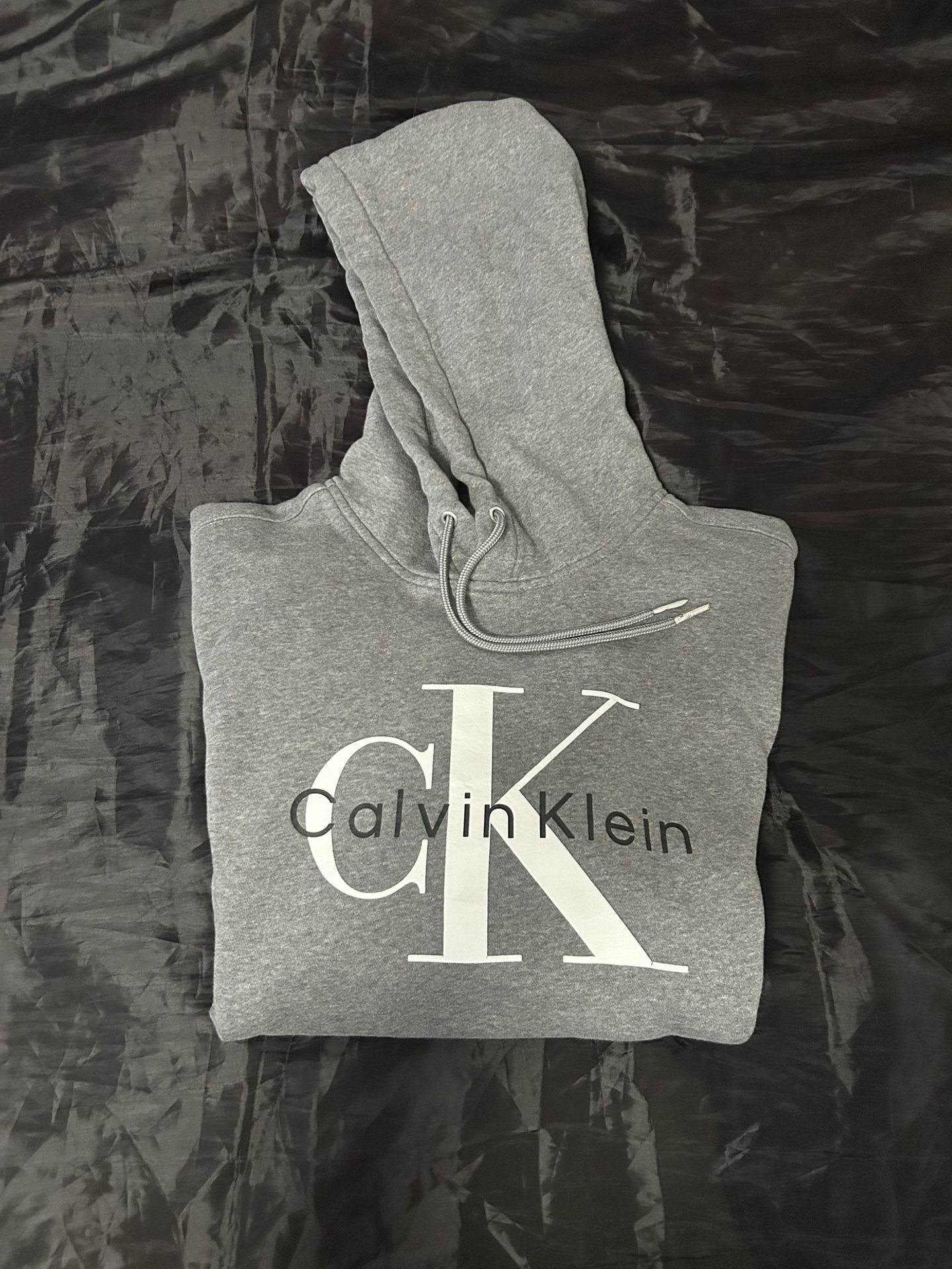 Calvin Klein Men’s Monologo Fleece (Grey)