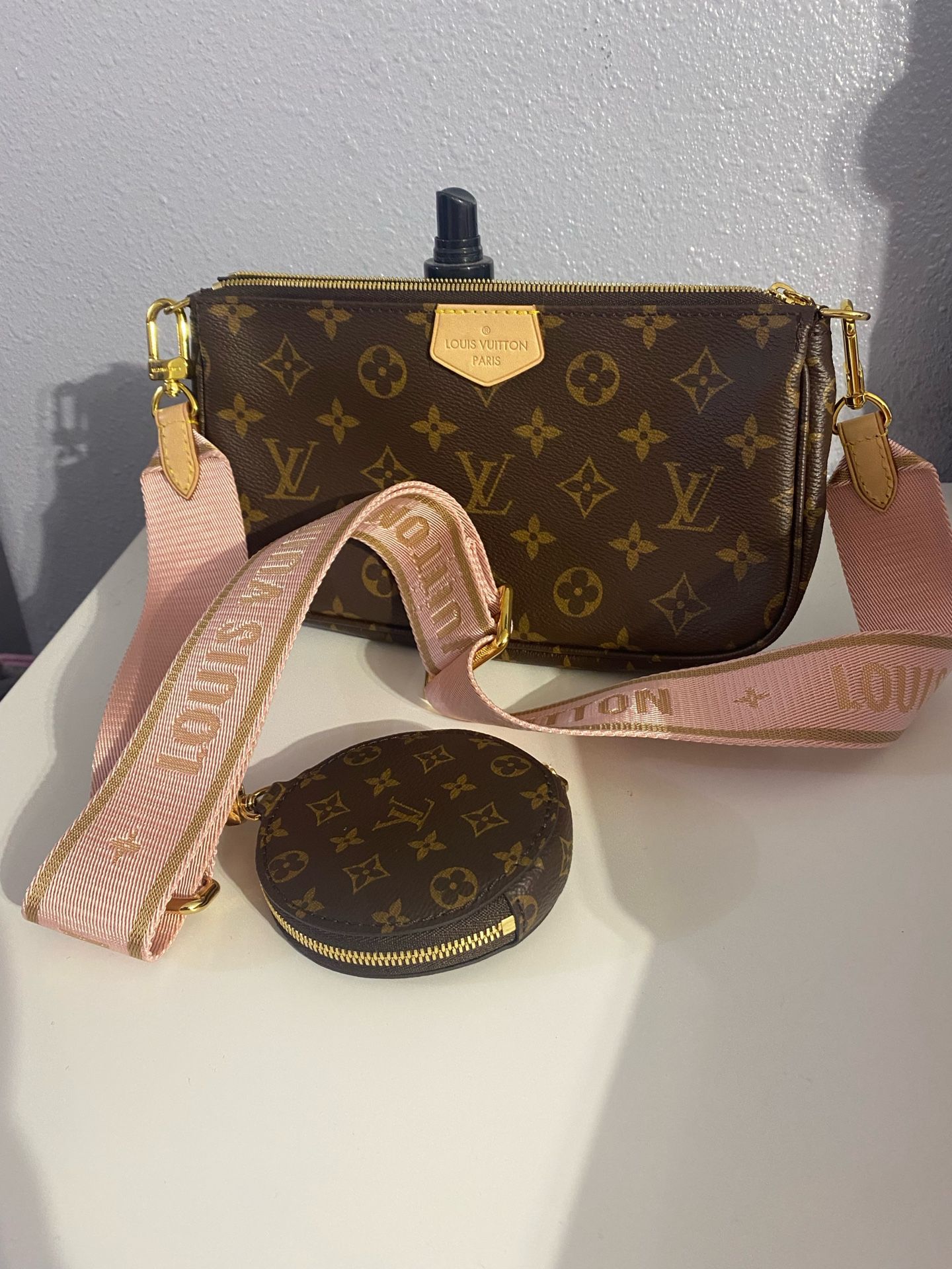 Louis Vuitton Multi Pochette Accessoires Bags 2 2 for Sale in Sugar Land,  TX - OfferUp
