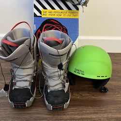 Snowboard, Boots & Helmet