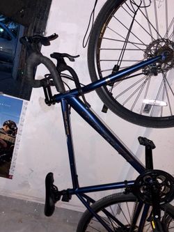 Gravel bicycle