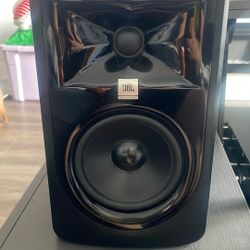 JBL 3 Series 305P MKII Powered Monitor (Single)