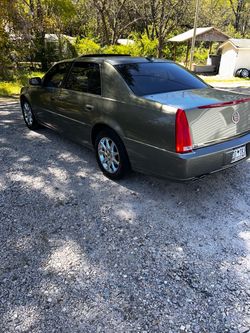 2011 Cadillac DTS