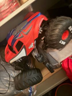 Spider-Man monster truck