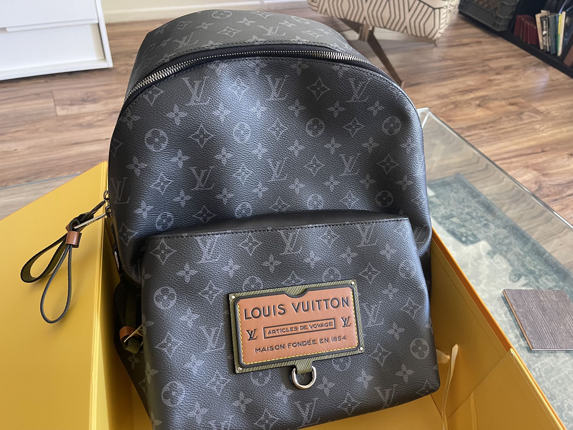 New Luis Vuitton Back Pack for Sale in Los Angeles, CA - OfferUp