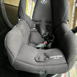 Maxi Cosi Car Seat With Base And Stroller 
