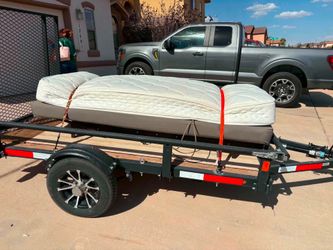 Twin Medical Massage Bed / Therapy Table – Excellent Condition