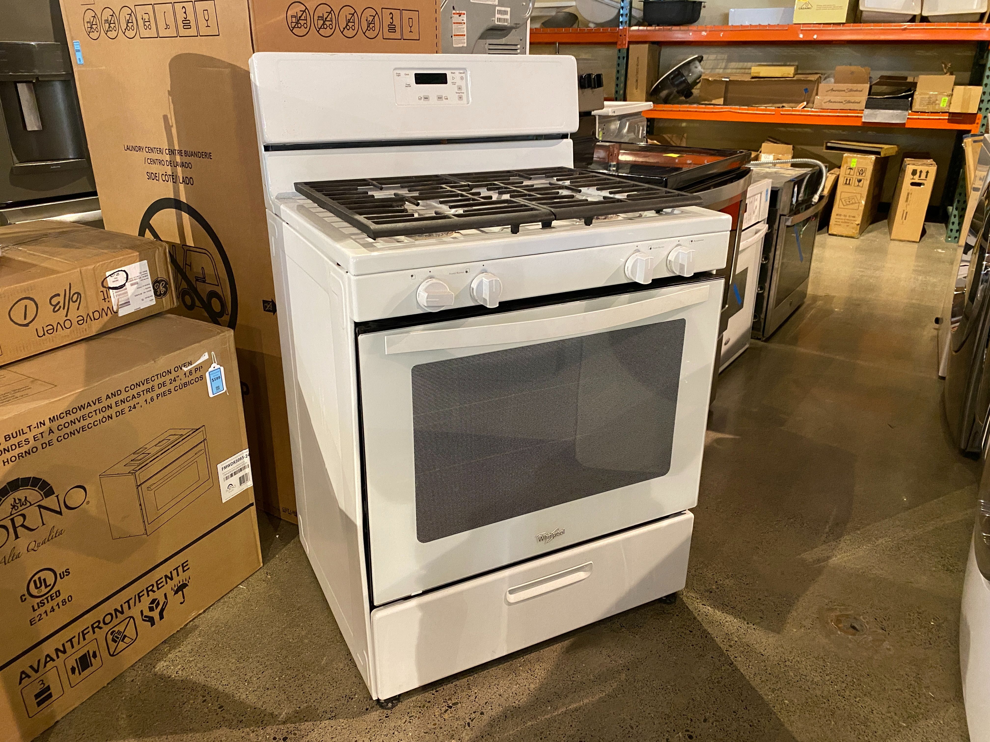 WHIRLPOOL 4 Burners Freestanding Gas Range in White Model #WFG320M0BW2