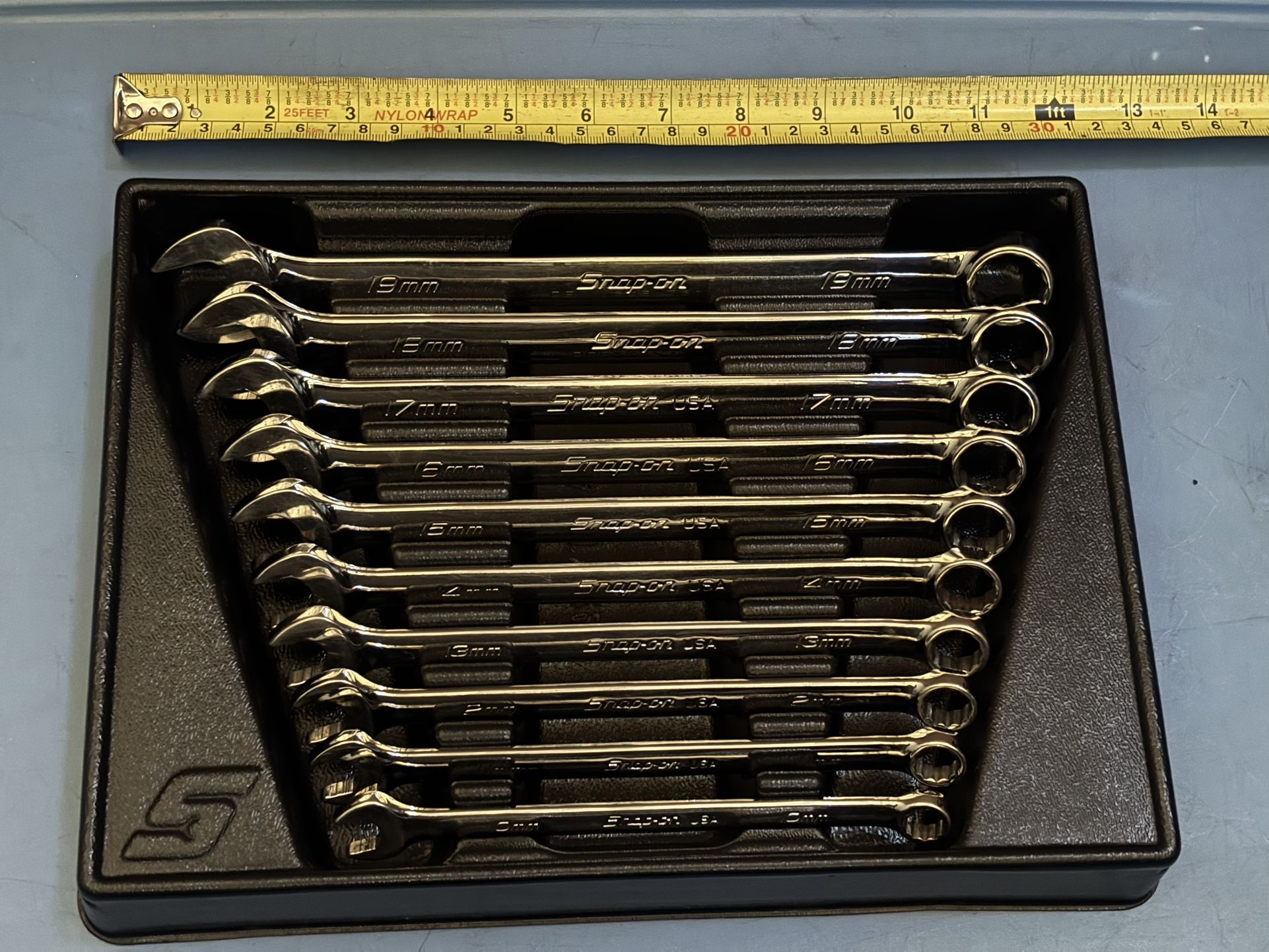 Snap-on Tools 10 pc 12-Point Metric Flank Drive® Combination Wrench Set (10-19 mm)
