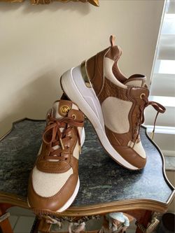 Michael Kors Colorblock Brown Beige Women's Athletic Sneakers Logo