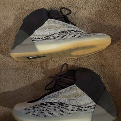 Adidas Yeezy QNTM Sea Teal Size 10