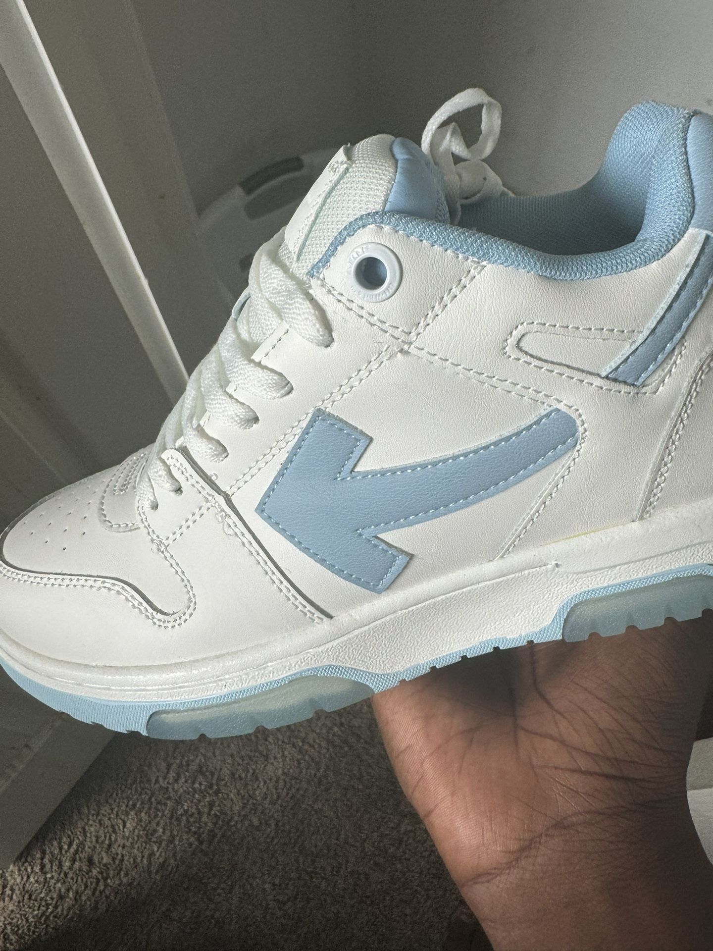 Off White Out Of Office UNC(Size 9.5)