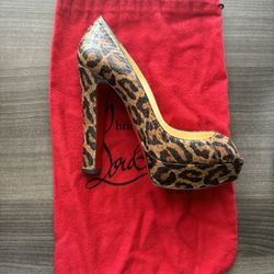 Louis Vuitton Leopard Pumps 