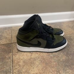 Jordan 1 Olive