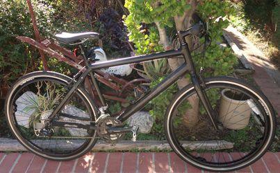 Cannondale Bicycle (Premium Condition - Made in USA)