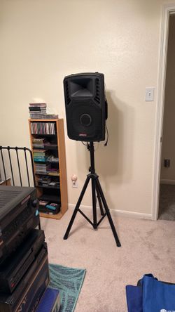 Speaker large black standing
