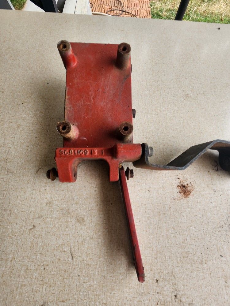 Cummins ISX A/C Compressor Bracket 
