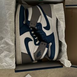 Jordan 1 retro high og size 8