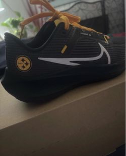 New in box; Nike Steelers shoes