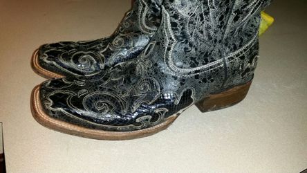 Cavenders corral shop boots
