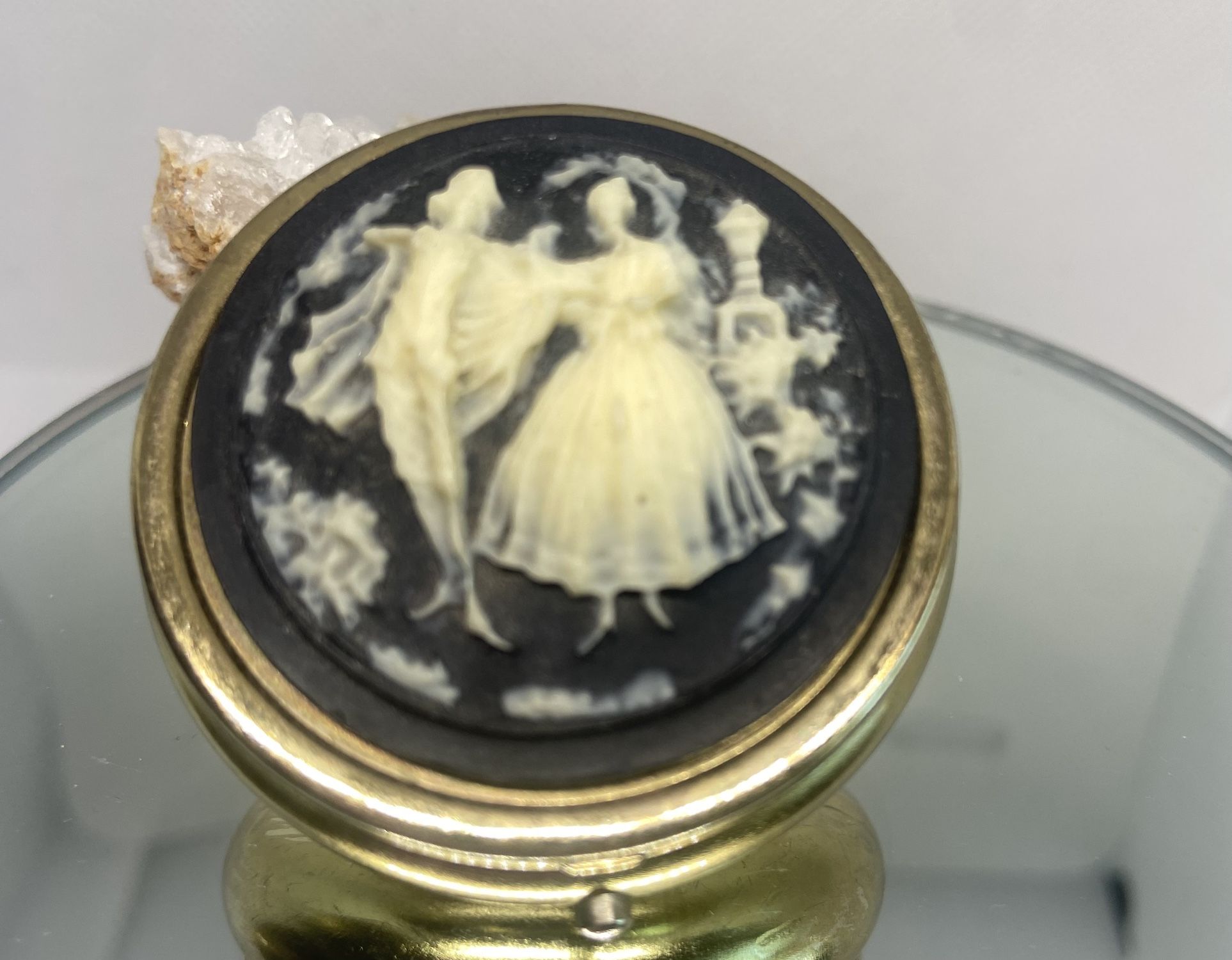 Authentic Victorian Cameo Couple Dancing Black And White Trinker Pill Box