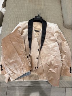 Champagne Velvet Tuxedo