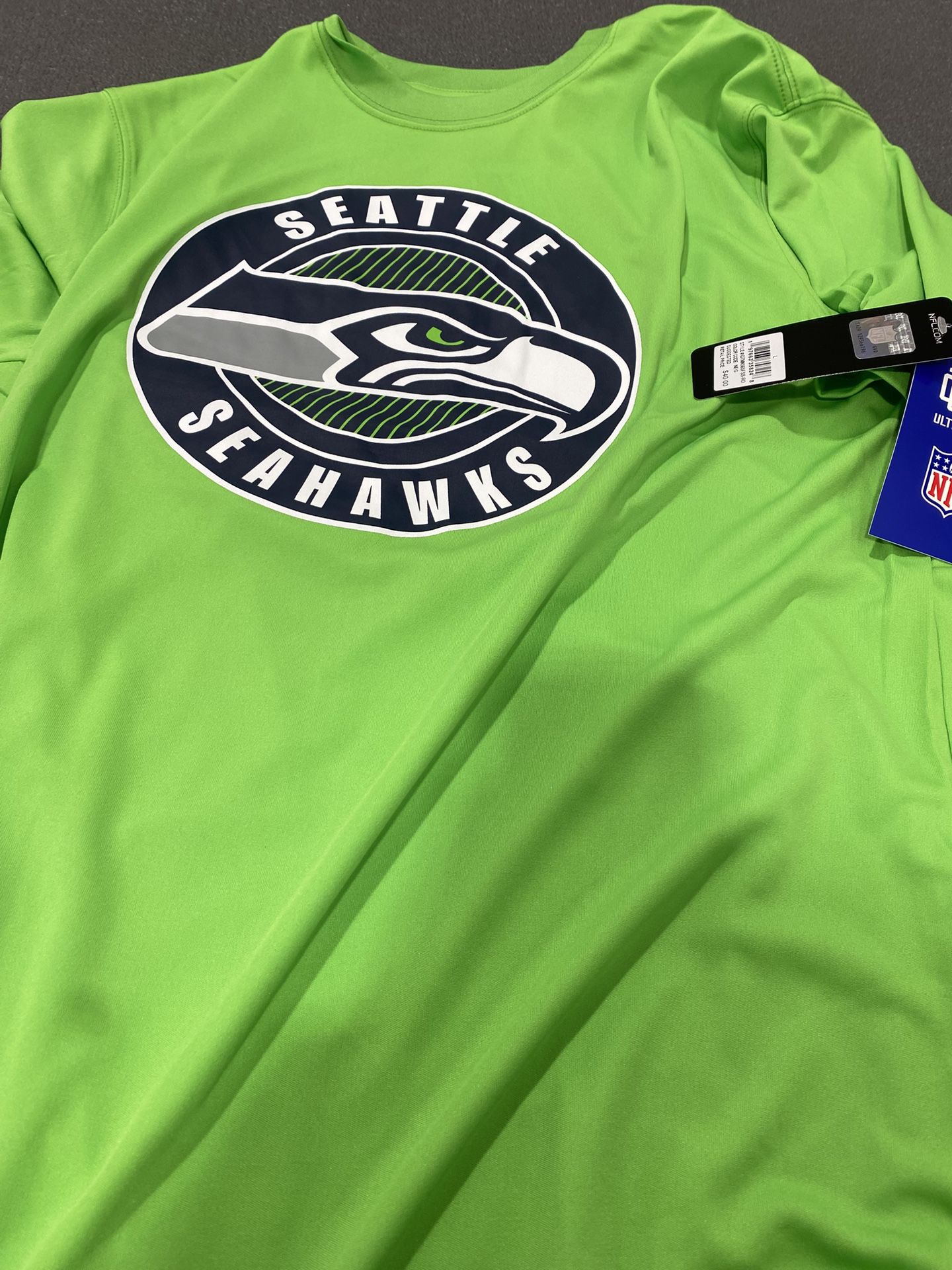 L Seattle Seahawks shirt 