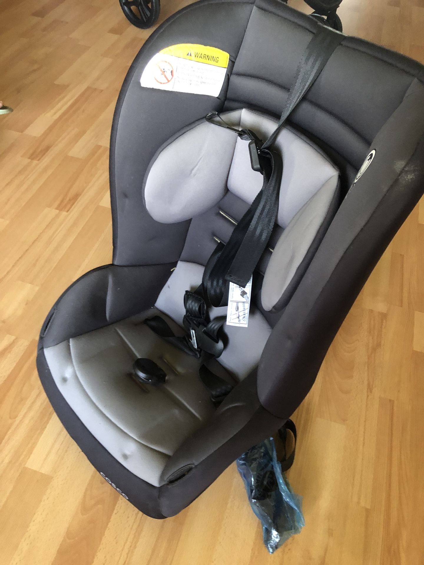 COSCO CAR SEAT