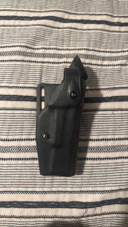 Glock 17 level-2 holster