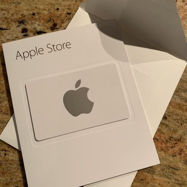 $600 worth of Apple store gift card