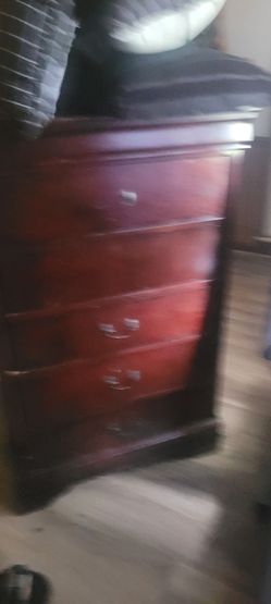 Dresser