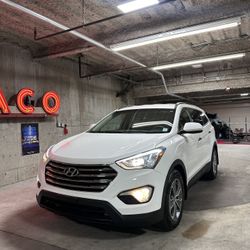 2016 Hyundai Santa Fe SE Like New!!!!