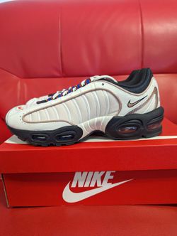 BRAND NEW NIKE AIR MAX TAILWIND IV SPECIAL EDITION SIZE-10.5
