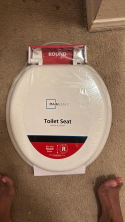 Toilet seat- fits most round bowls