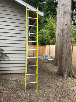 10’ Solid beam straight ladder