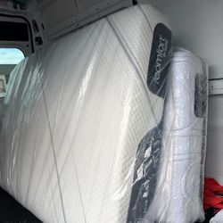 Serta iComfort Mattress 