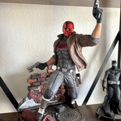 Red Hood statue 